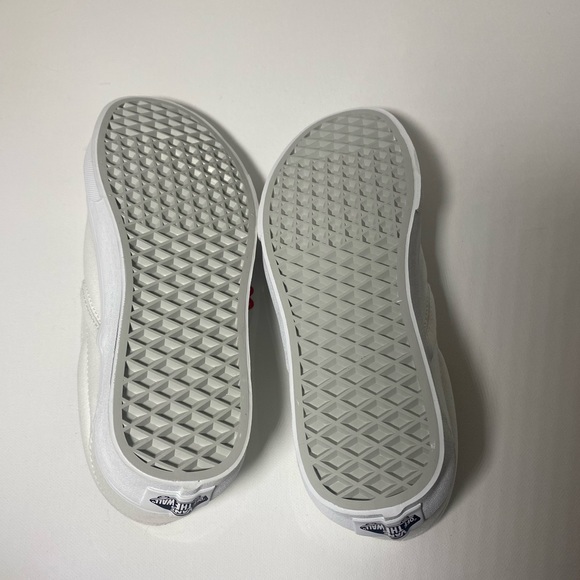 SOLD NWOB Vans Slip on Sneakers - Picture 4 of 4
